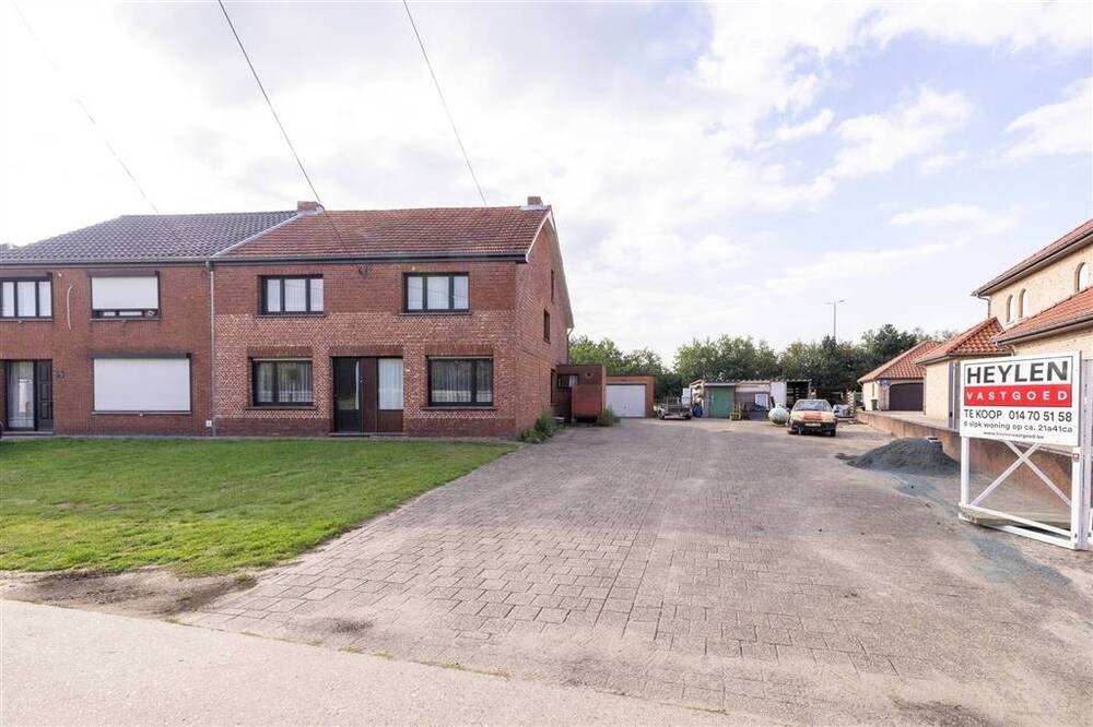 Huis te  koop in Wechelderzande 2275 375000.00€ 6 slaapkamers 328.00m² - Zoekertje 544884
