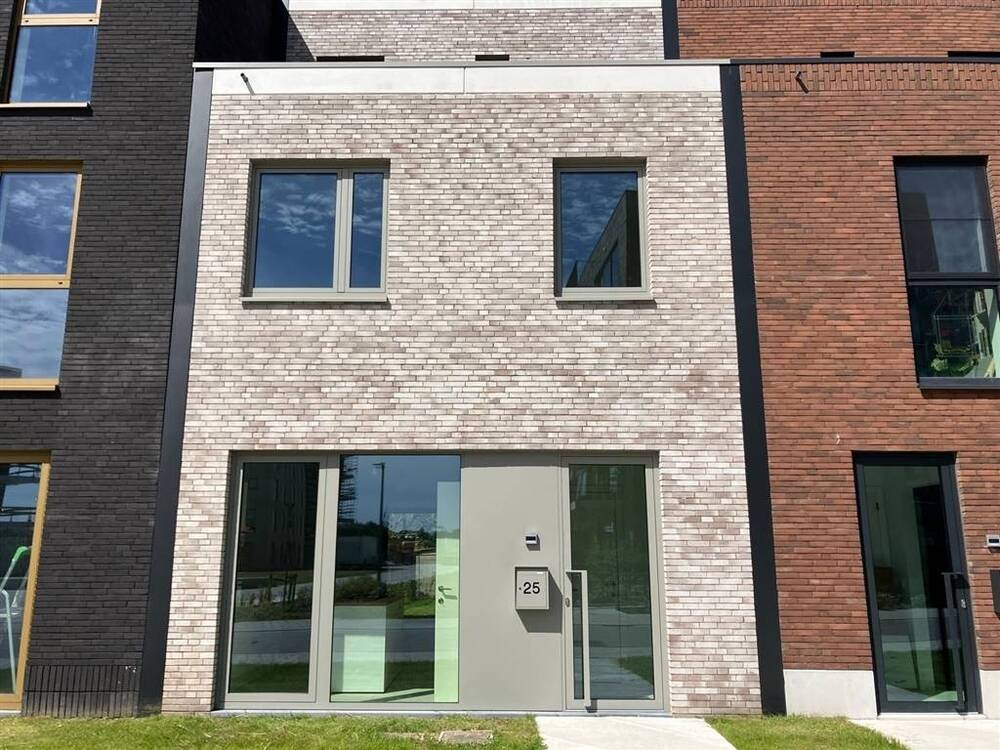 Huis te  huur in Turnhout 2300 1395.00€ 3 slaapkamers 156.00m² - Zoekertje 545453