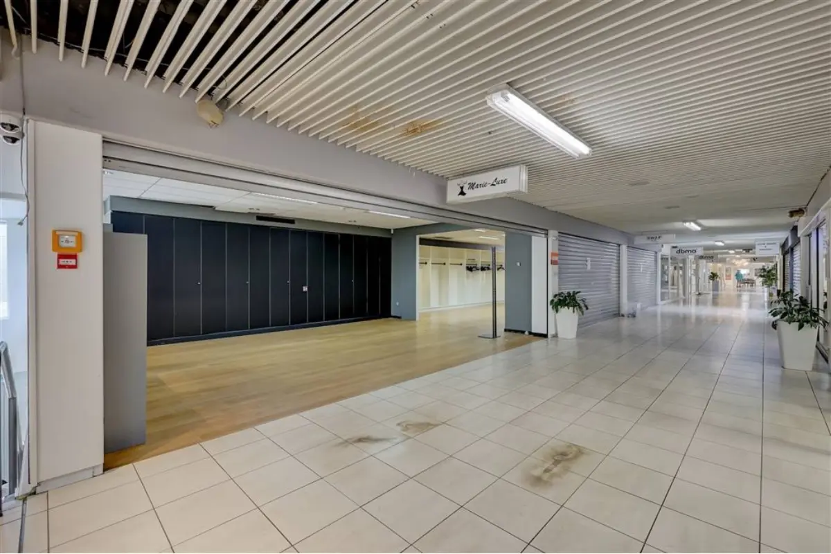 Handelszaak te  huur in Wilrijk 2610 750.00€  slaapkamers 97.00m² - Zoekertje 546215