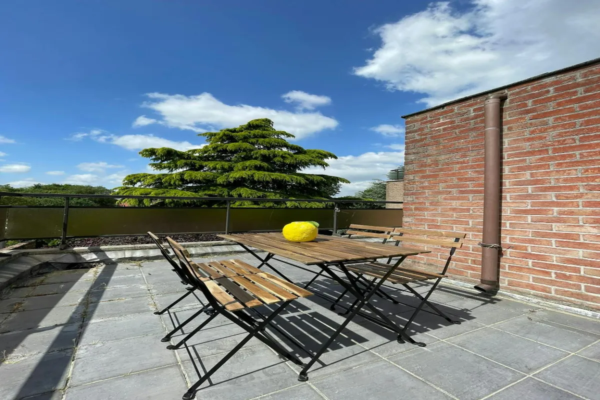 Appartement te  huur in Turnhout 2300 1650.00€  slaapkamers m² - Zoekertje 545696