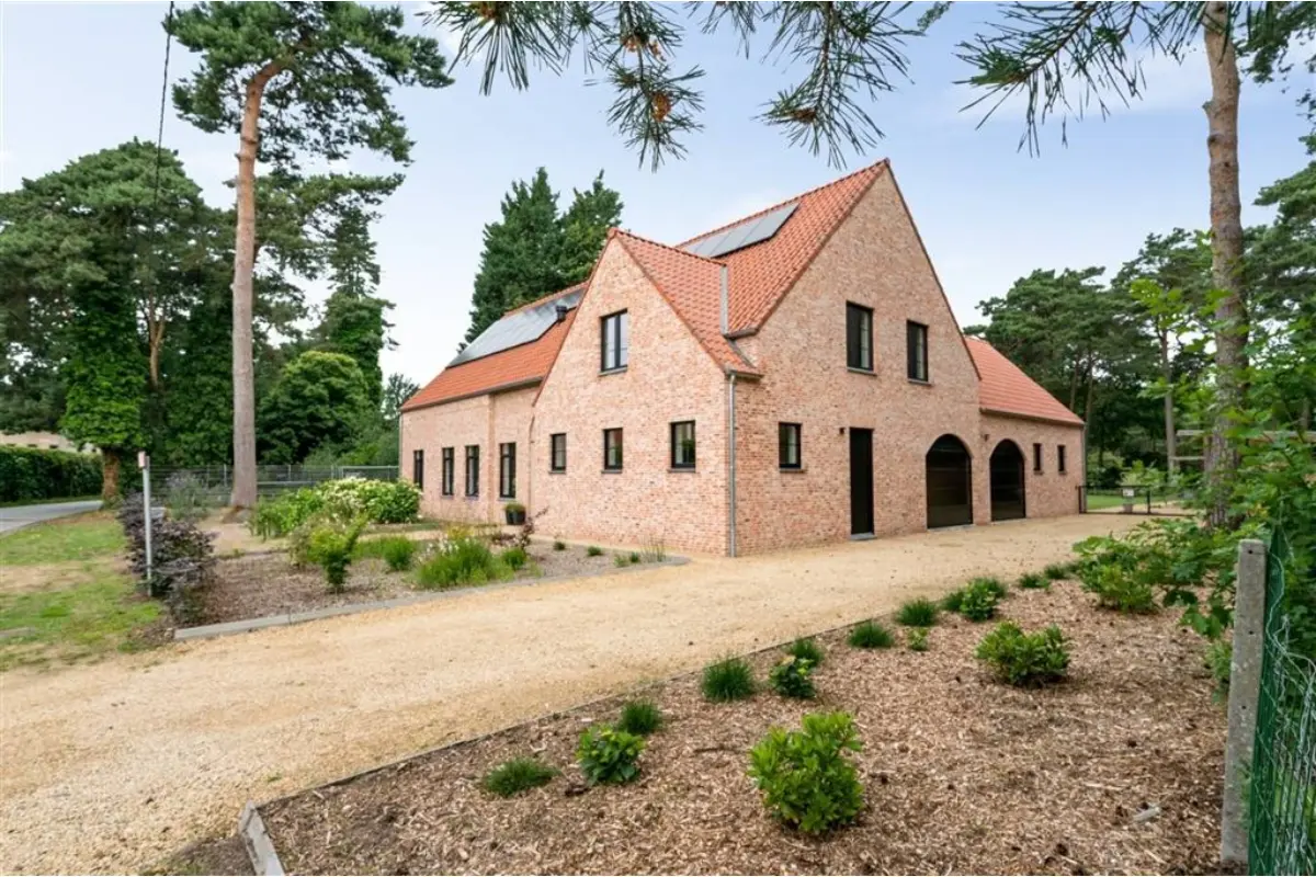 Villa te  koop in Lichtaart 2460 995000.00€ 3 slaapkamers 450.00m² - Zoekertje 546205