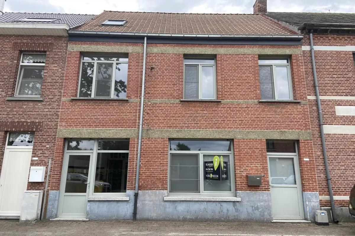Huis te  huur in Olen 2250 990.00€ 3 slaapkamers 148.00m² - Zoekertje 547208