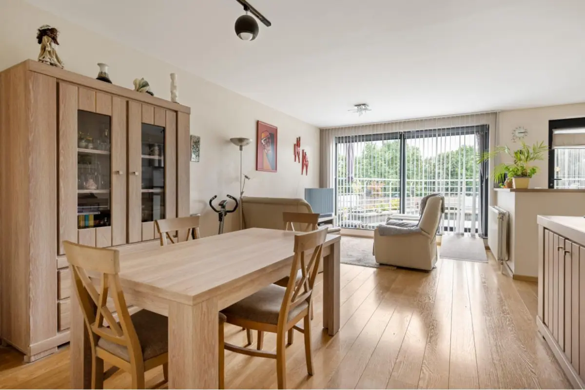 Appartement te  koop in Wijnegem 2110 295000.00€ 2 slaapkamers 72.00m² - Zoekertje 547141