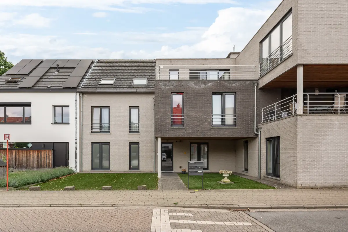 Appartement te  koop in Wijnegem 2110 295000.00€ 2 slaapkamers 72.00m² - Zoekertje 547149