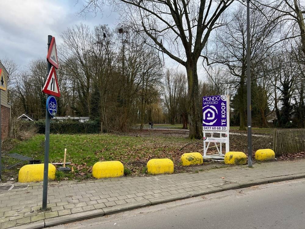 Grond te  koop in Willebroek 2830 185000.00€  slaapkamers m² - Zoekertje 548084