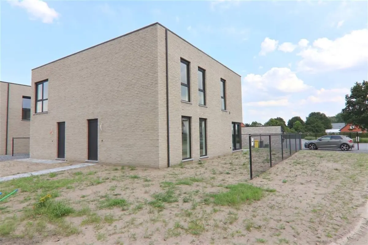 Huis te  huur in Balen 2490 1200.00€ 3 slaapkamers 100.32m² - Zoekertje 548211