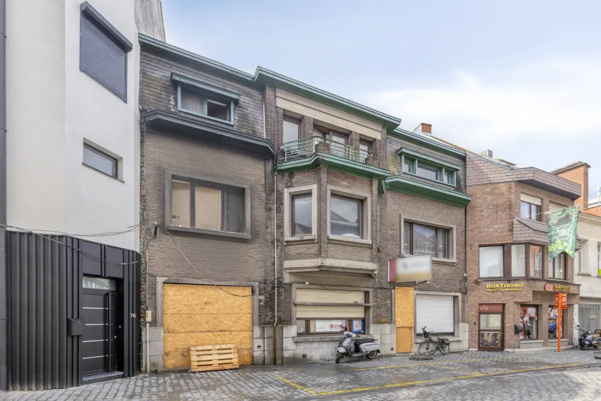 Huis te  koop in Boom 2850 299000.00€ 6 slaapkamers 408.00m² - Zoekertje 548207