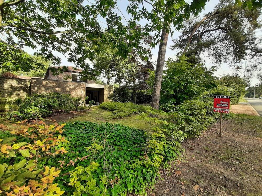 Villa te  huur in Mol 2400 1700.00€ 3 slaapkamers 300.00m² - Zoekertje 548913