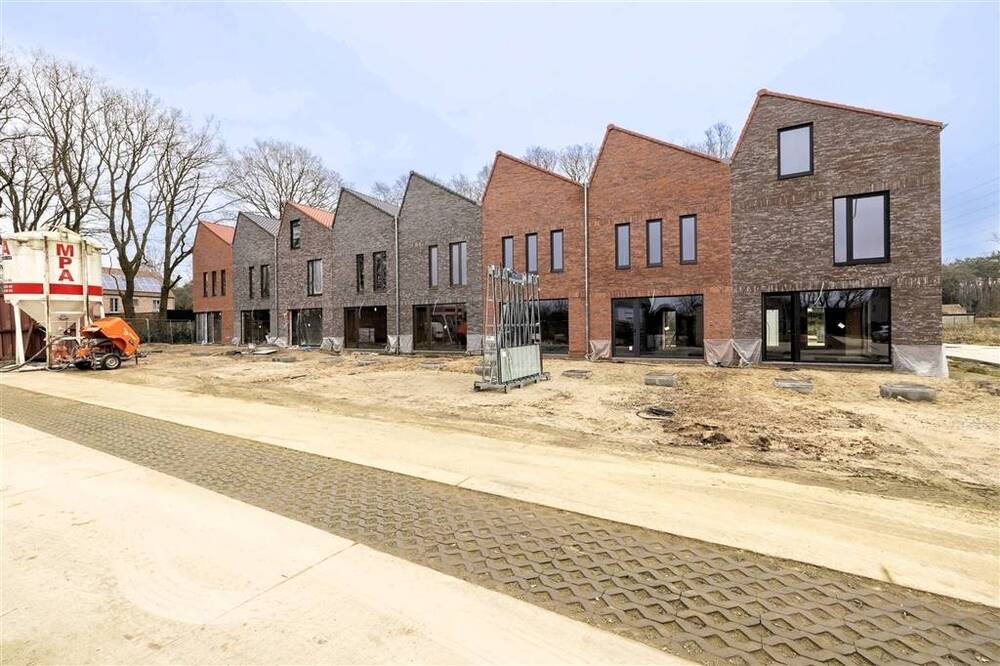 Huis te  koop in Herentals 2200 375000.00€ 3 slaapkamers 160.80m² - Zoekertje 548764