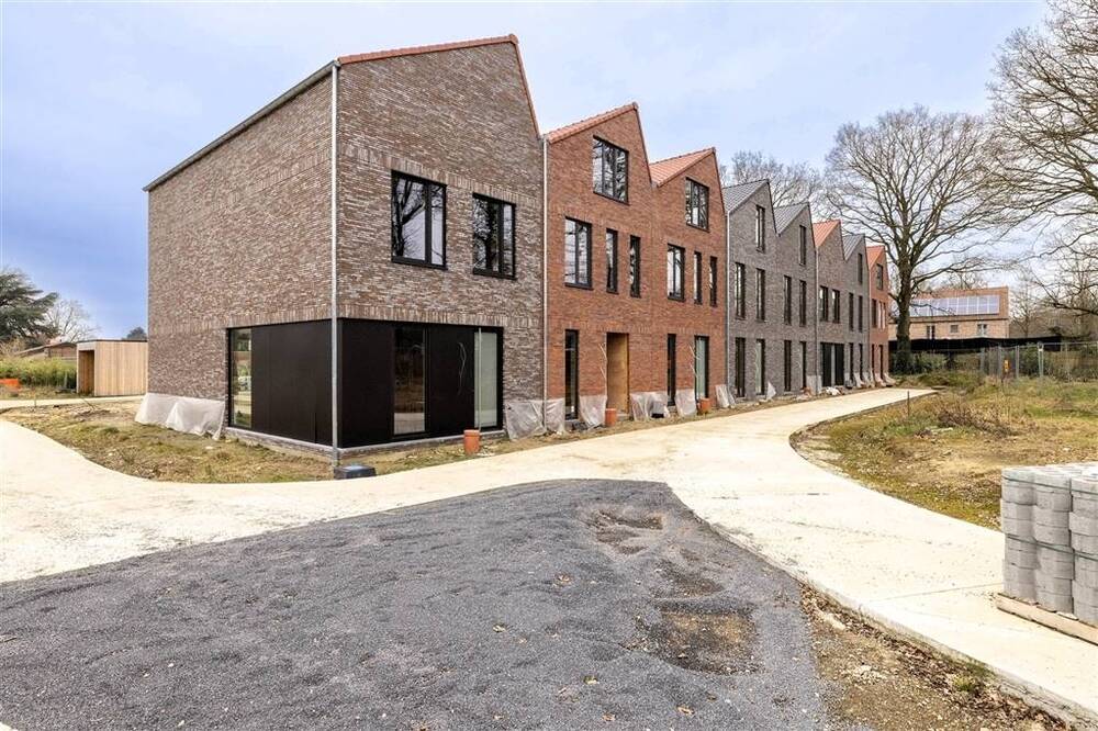 Huis te  koop in Herentals 2200 392000.00€ 3 slaapkamers 175.92m² - Zoekertje 548771