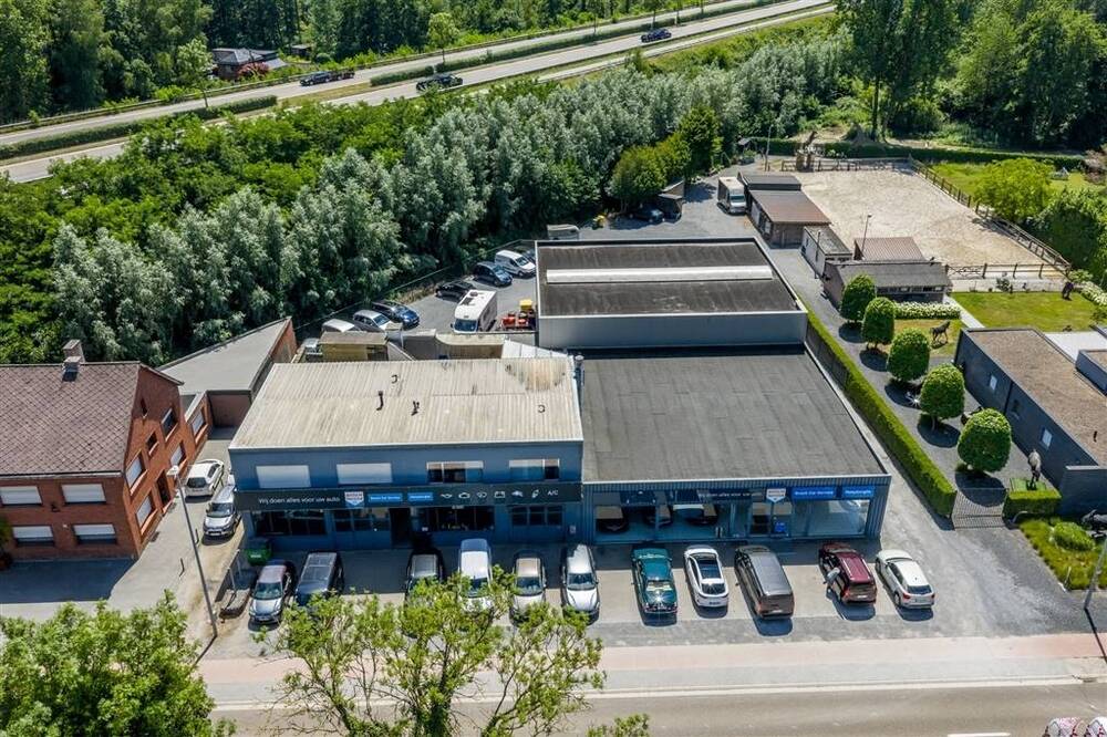 Handelszaak te  koop in Mol 2400 950000.00€  slaapkamers 875.00m² - Zoekertje 549130