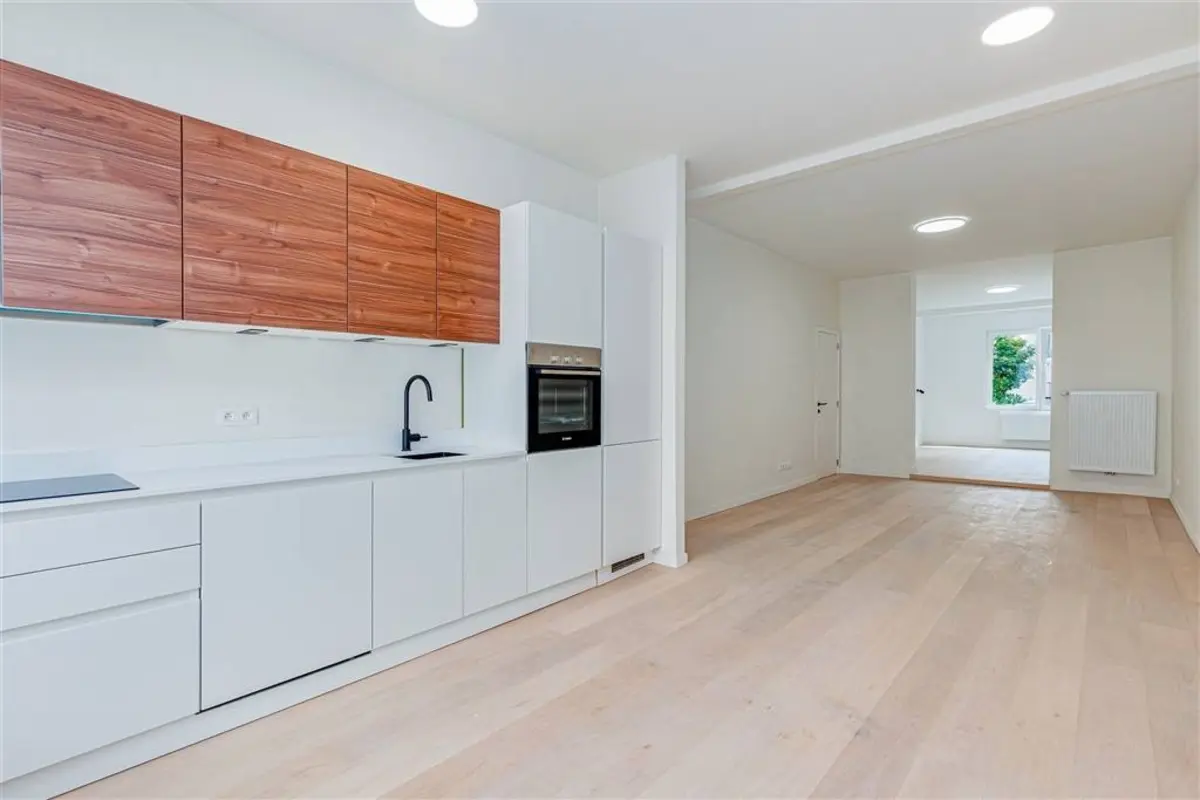 Benedenverdieping te  koop in Deurne 2100 299000.00€ 3 slaapkamers 131.00m² - Zoekertje 549480