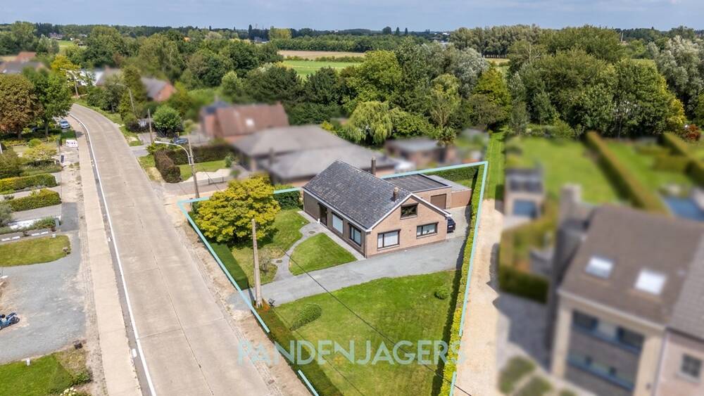 Bungalow te  koop in Duffel 2570 485000.00€ 3 slaapkamers 189.00m² - Zoekertje 550481