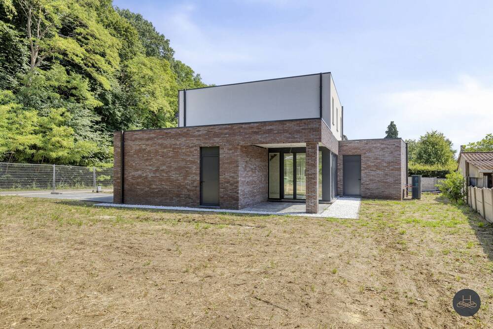 Huis te  koop in Heist-op-den-Berg 2220 549000.00€ 4 slaapkamers 289.00m² - Zoekertje 550968