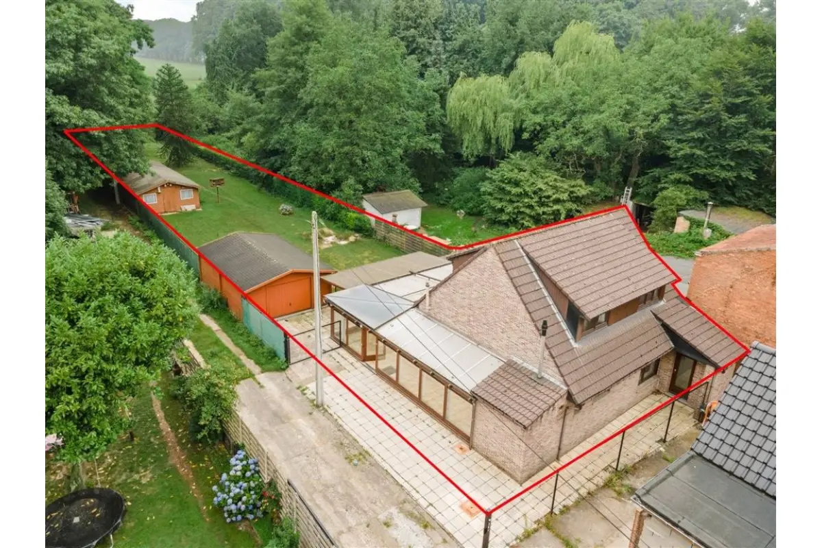 Huis te  koop in Kapellen 2950 415000.00€ 2 slaapkamers 167.00m² - Zoekertje 629583