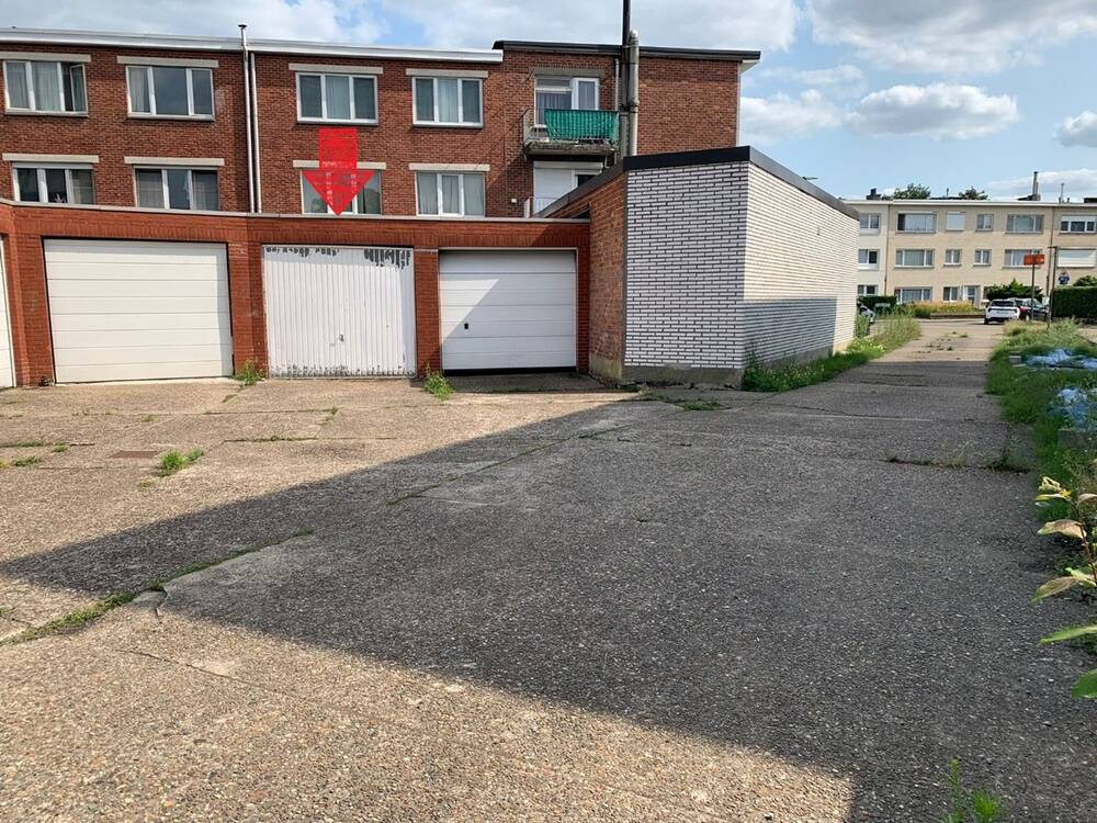 Parking & garage te koop in Deurne 2100 29900.00€ slaapkamers m² - Zoekertje 551000