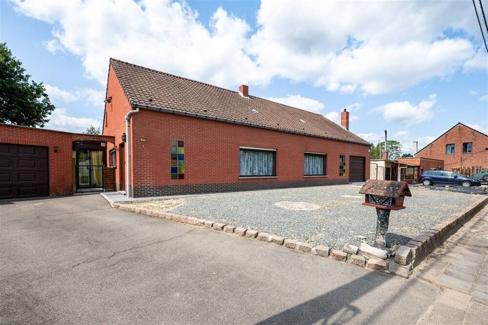 Huis te koop in Beerzel 2580 369000.00€ 2 slaapkamers 172.00m² - Zoekertje 551117