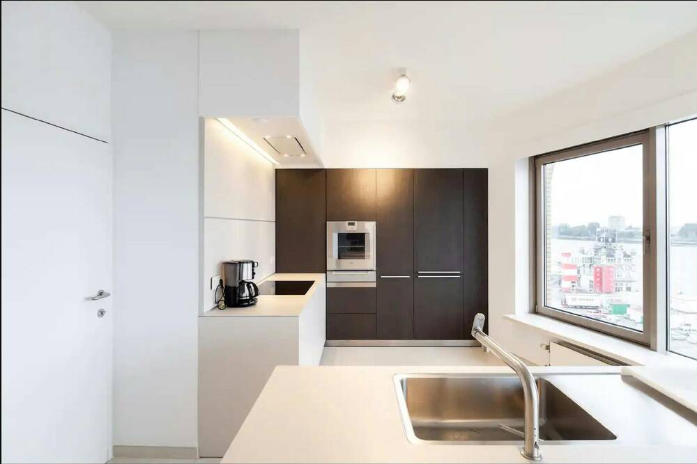 Appartement te huur in Antwerpen 2000 2600.00€ slaapkamers m² - Zoekertje 552078