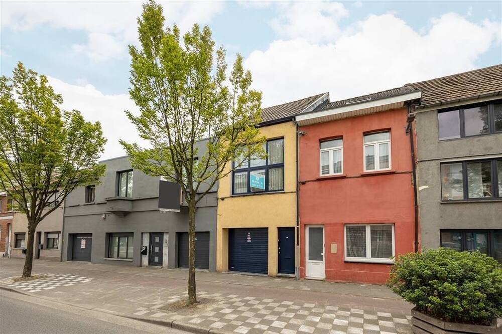 Huis te koop in Hoboken 2660 225000.00€ 1 slaapkamers 116.00m² - Zoekertje 552654
