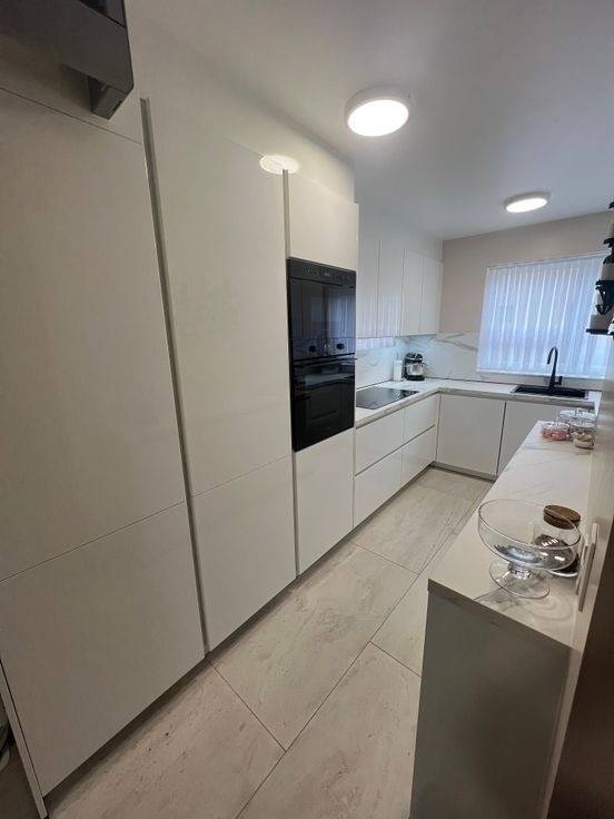 Huis te koop in Hoboken 2660 328000.00€ 4 slaapkamers m² - Zoekertje 552415