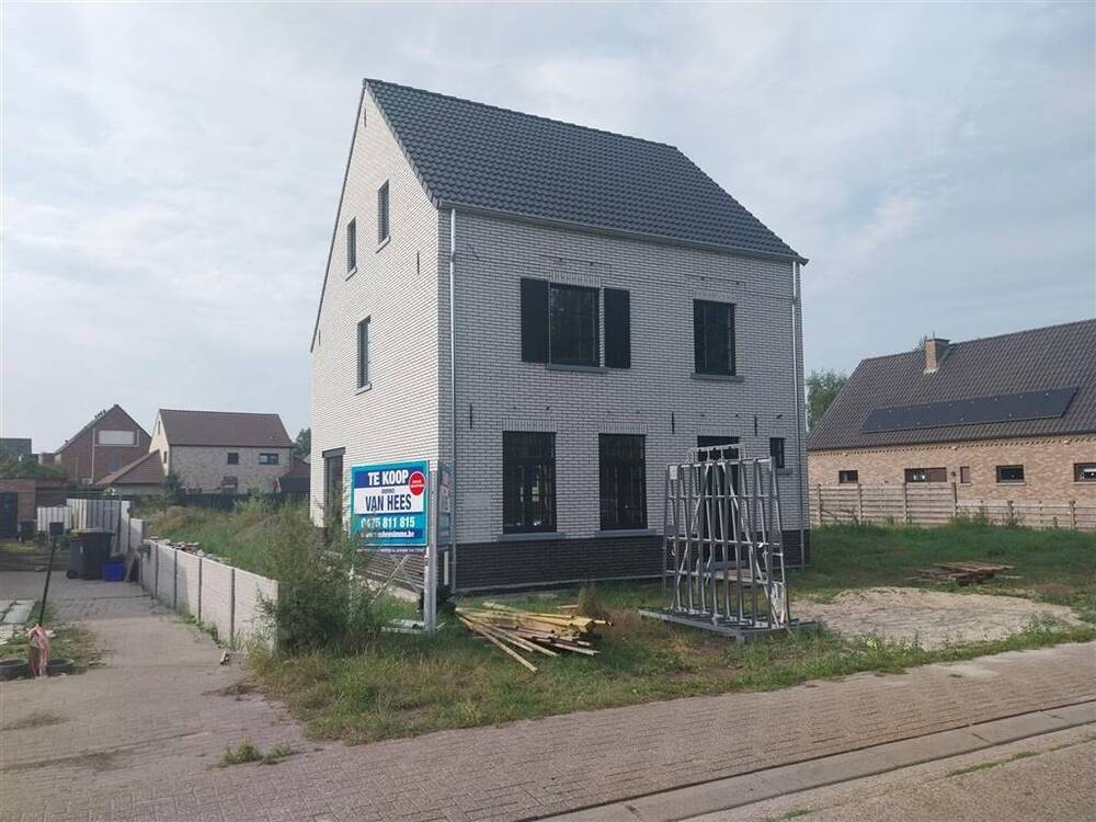 Huis te koop in Mol 2400 445000.00€ 5 slaapkamers 218.00m² - Zoekertje 553504