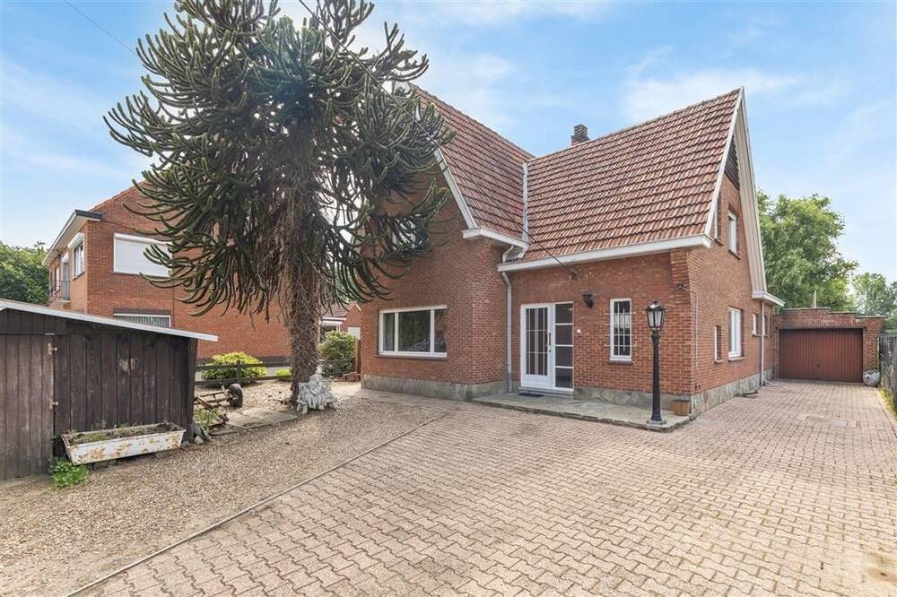 Huis te koop in Laakdal 2430 249000.00€ 3 slaapkamers 150.00m² - Zoekertje 556013