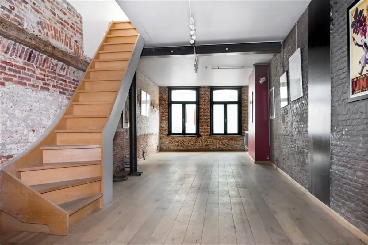 Handelszaak te  koop in Mechelen 2800 368000.00€ 1 slaapkamers 139.00m² - Zoekertje 555857