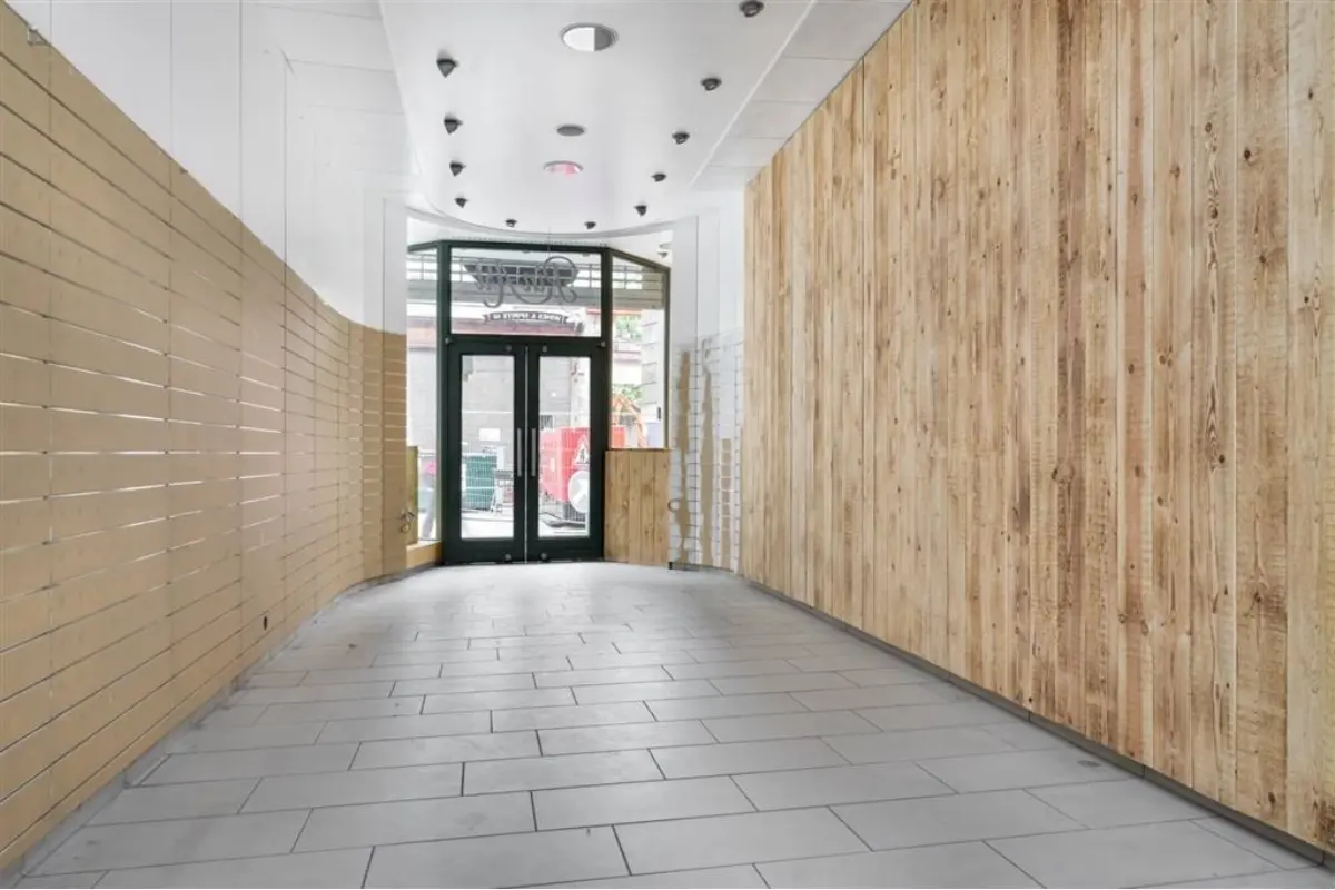 Handelszaak te  koop in Mechelen 2800 368000.00€ 1 slaapkamers 139.00m² - Zoekertje 555857