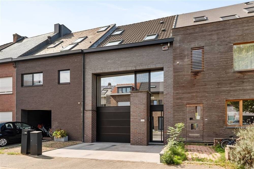Huis te koop in Mechelen 2800 649000.00€ 3 slaapkamers 256.00m² - Zoekertje 555192