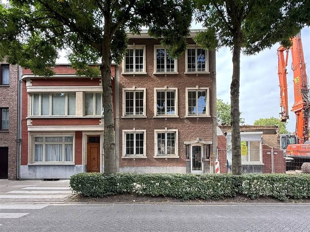 Huis te koop in Mortsel 2640 450000.00€ 3 slaapkamers 207.00m² - Zoekertje 556321