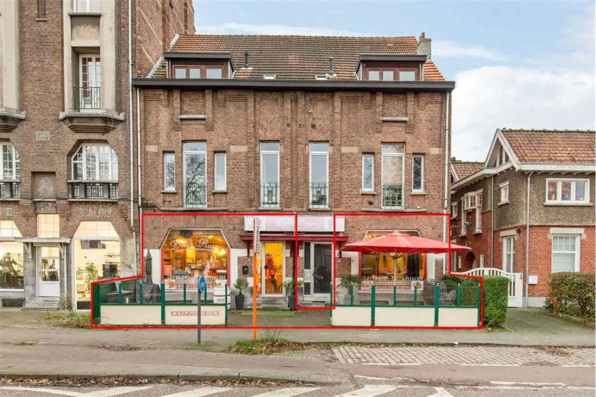 Handelszaak te  koop in Mortsel 2640 209000.00€  slaapkamers 145.00m² - Zoekertje 557097