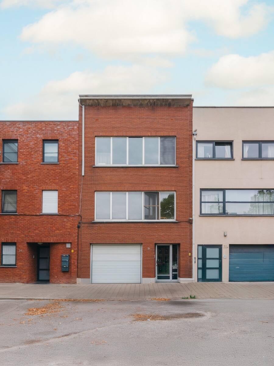 Appartement te  koop in Wilrijk 2610 175000.00€ 1 slaapkamers 65.00m² - Zoekertje 557422