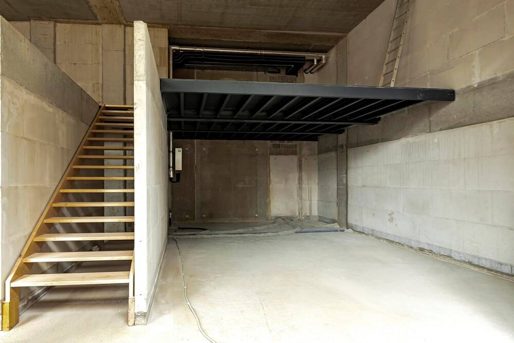 Handelszaak te  koop in Antwerpen 2000 369000.00€  slaapkamers m² - Zoekertje 558619