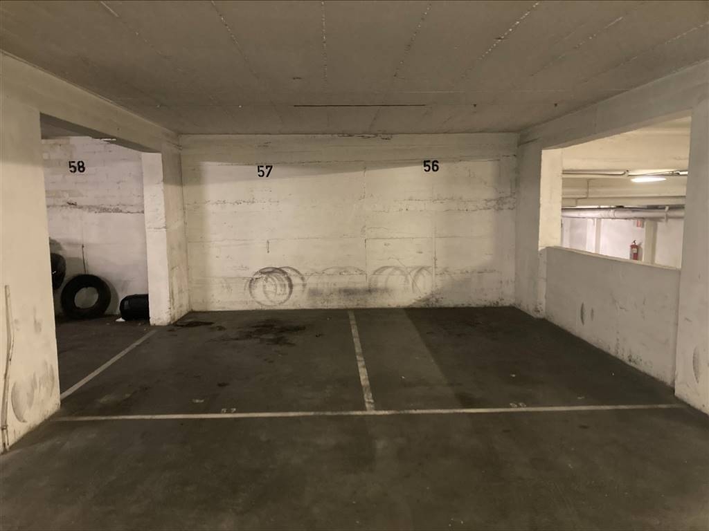 Parking & garage te koop in Antwerpen 2000 25000.00€ slaapkamers m² - Zoekertje 558886
