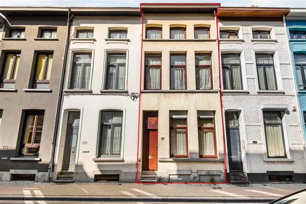 Huis te koop in Borgerhout 2140 249000.00€ 4 slaapkamers 148.00m² - Zoekertje 558791