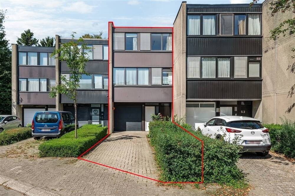 Huis te  koop in Deurne 2100 385000.00€ 3 slaapkamers 161.00m² - Zoekertje 558685