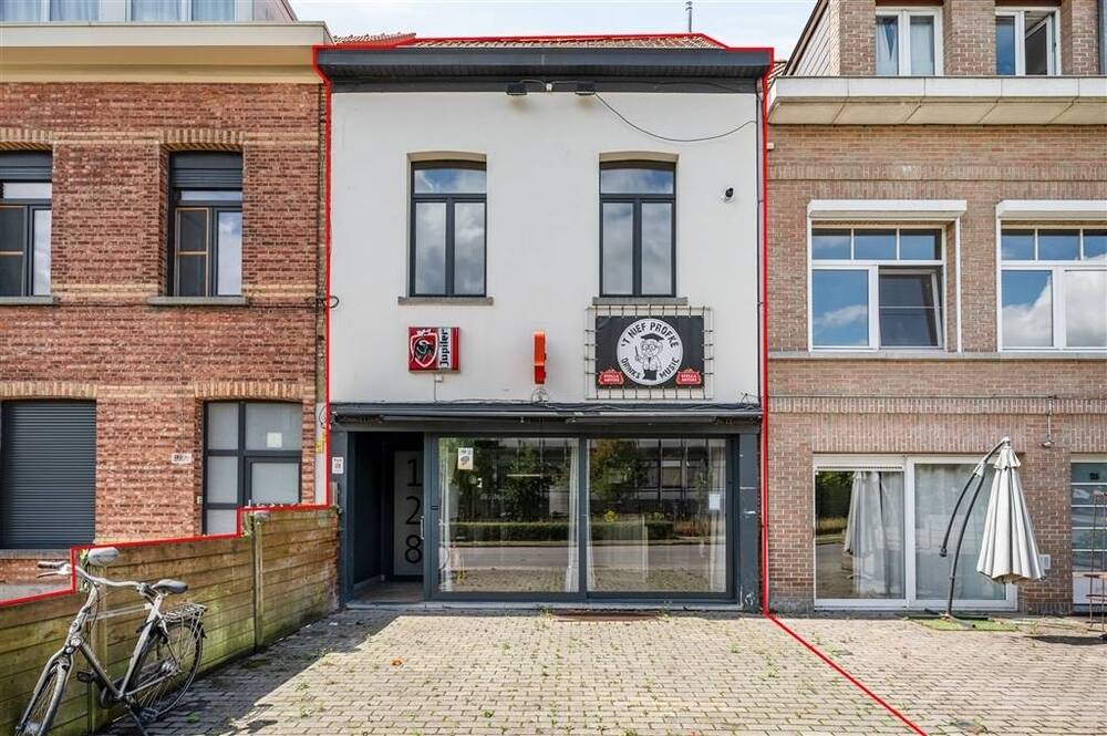 Handelszaak te  koop in Wilrijk 2610 449000.00€ 2 slaapkamers 263.00m² - Zoekertje 558865