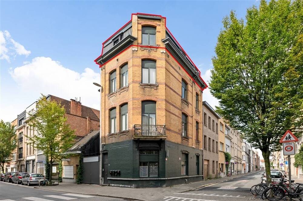 Appartement te  koop in Antwerpen 2060 170000.00€ 1 slaapkamers 52.00m² - Zoekertje 558768