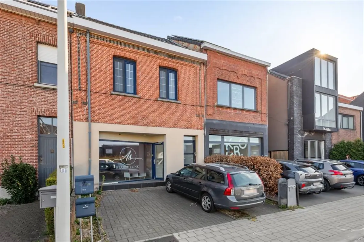 Huis te  koop in Boom 2850 369000.00€ 2 slaapkamers 263.00m² - Zoekertje 559748