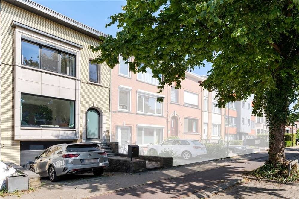 Huis te  koop in Deurne 2100 530000.00€ 2 slaapkamers 131.00m² - Zoekertje 559810