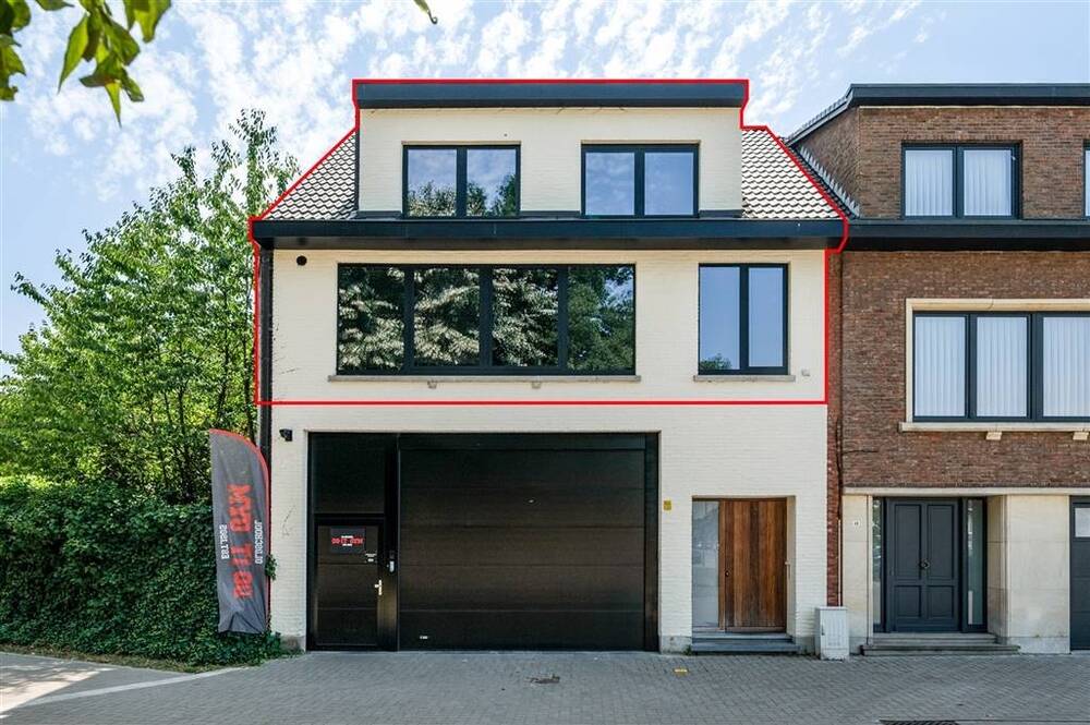 Appartement te koop in Turnhout 2300 385000.00€ 3 slaapkamers 195.00m² - Zoekertje 560115