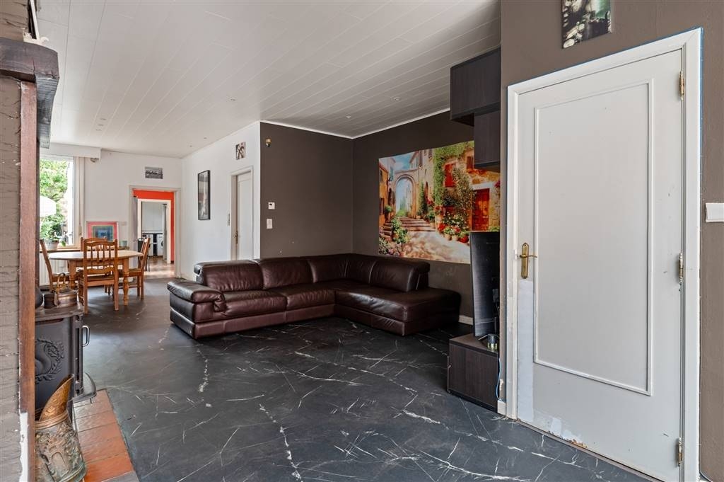 Huis te  koop in Hemiksem 2620 344000.00€ 4 slaapkamers 179.00m² - Zoekertje 559734