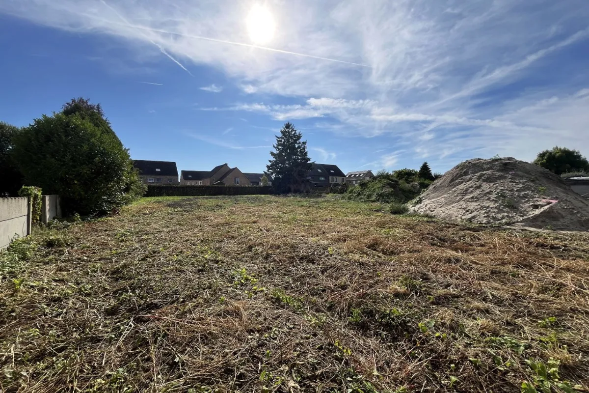 Bouwgrond te  koop in Geel 2440 225000.00€  slaapkamers m² - Zoekertje 561471