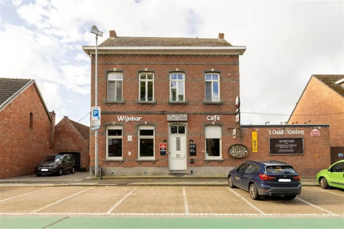 Handelszaak te  huur in Olen 2250 1775.00€  slaapkamers 300.00m² - Zoekertje 561360