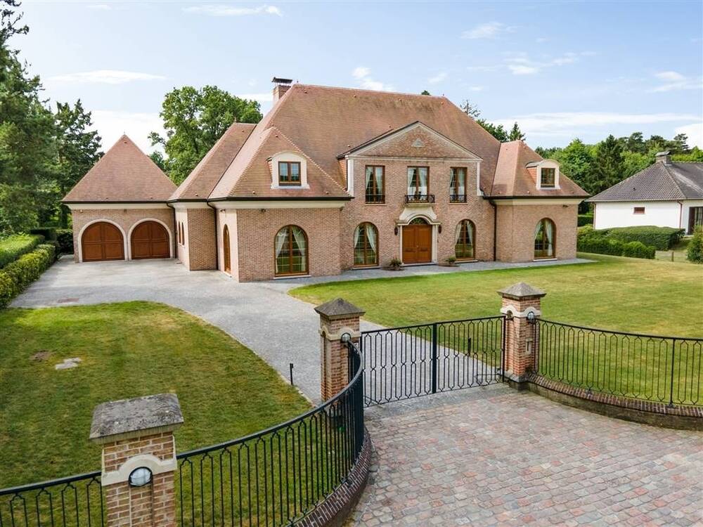 Huis te  koop in Beerse 2340 1100000.00€ 2 slaapkamers 606.00m² - Zoekertje 561539