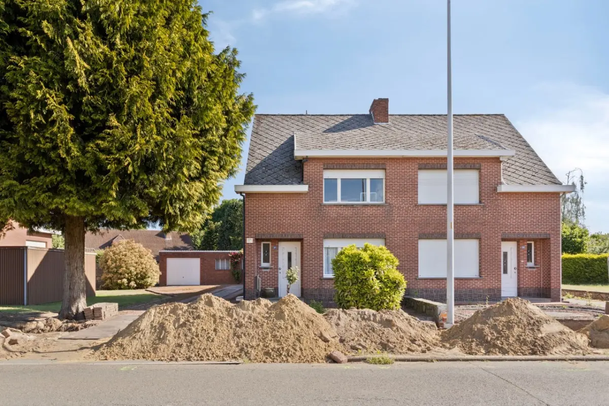 Huis te  koop in Herentals 2200 259000.00€ 3 slaapkamers 160.00m² - Zoekertje 561455