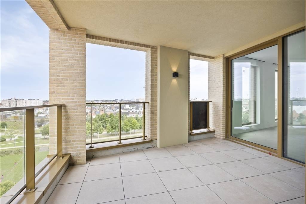 Appartement te huur in Antwerpen 2060 2100.00€ 3 slaapkamers 147.30m² - Zoekertje 563093