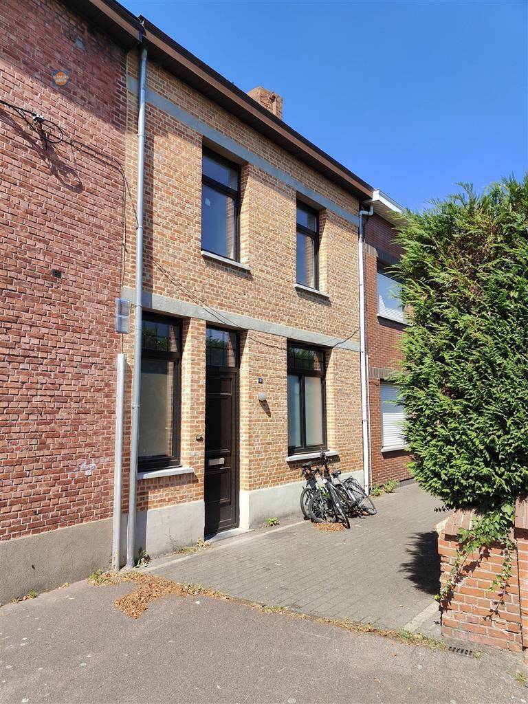 Huis te  huur in Ruisbroek 2870 950.00€ 4 slaapkamers 95.00m² - Zoekertje 563709