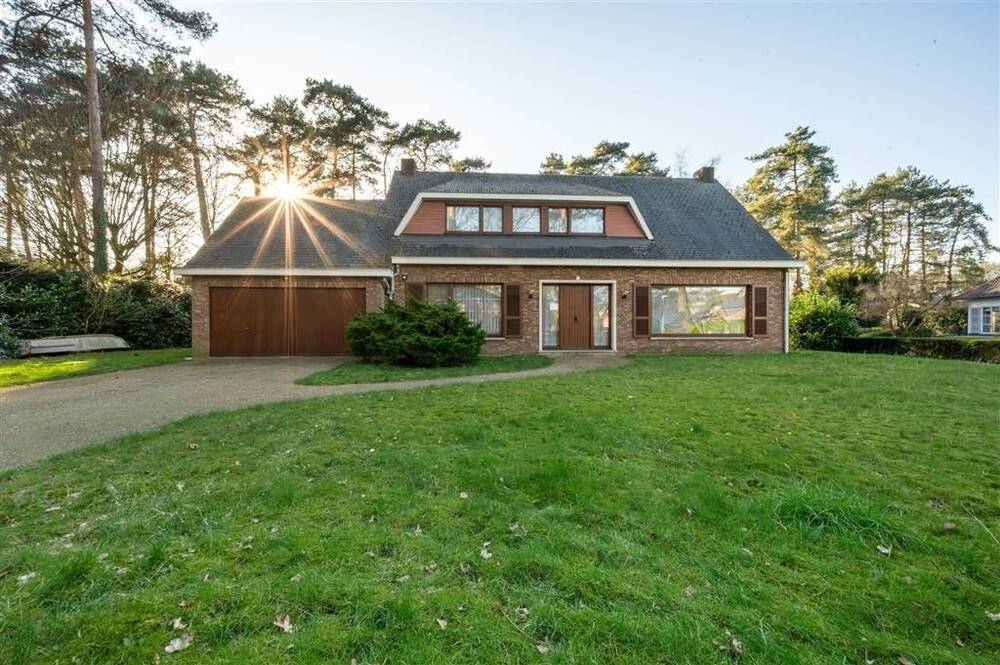 Huis te koop in Lichtaart 2460 475000.00€ 4 slaapkamers 290.00m² - Zoekertje 564268