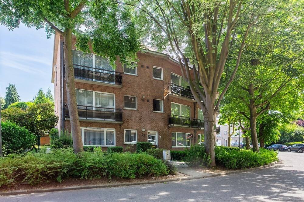 Parking & garage te koop in Borgerhout 2140 25000.00€ slaapkamers m² - Zoekertje 564214